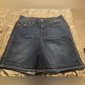 Judy Blue denim dark blue jean shorts
